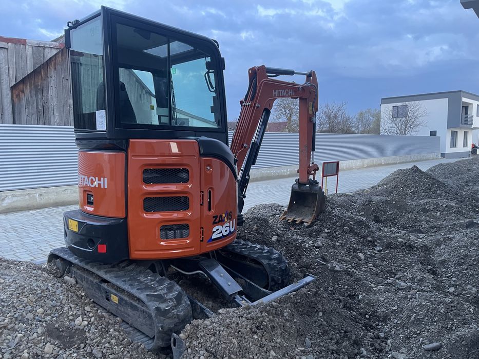 Inchiriez excavator