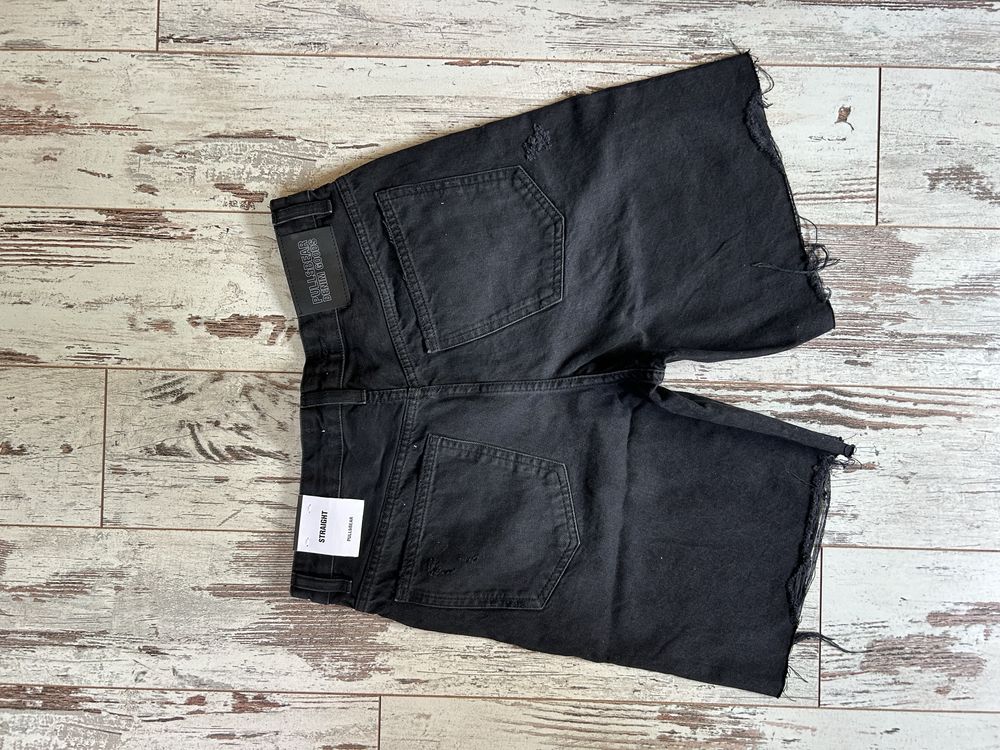 Черни къси дънки на pull and bear