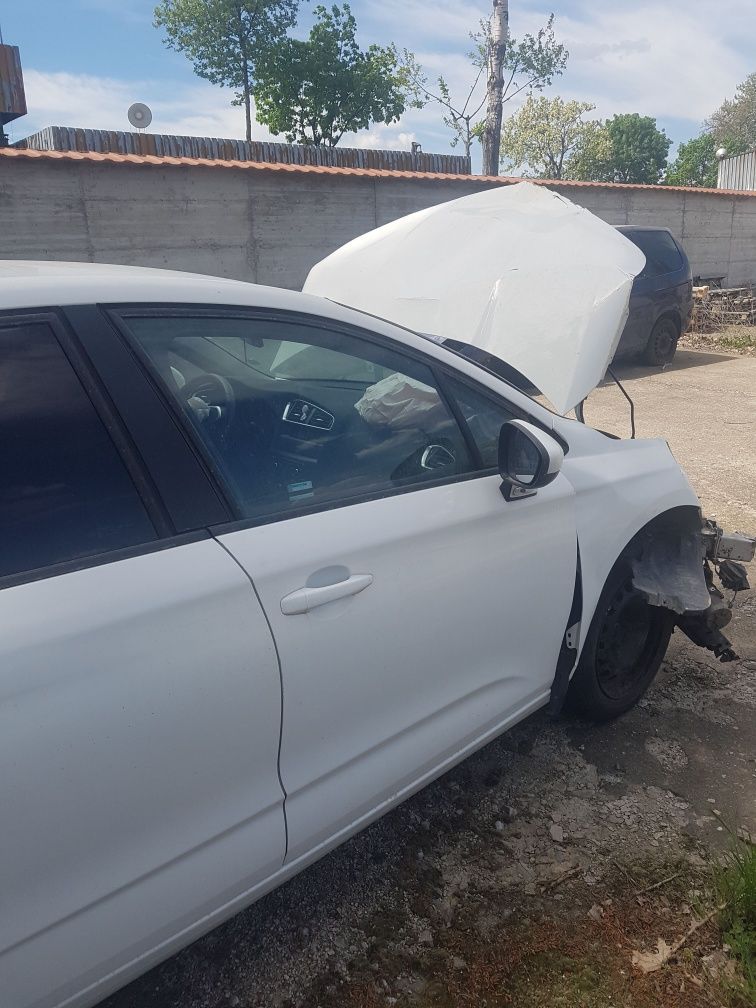 Citroen C4 1.6hdi 112 2011г на части