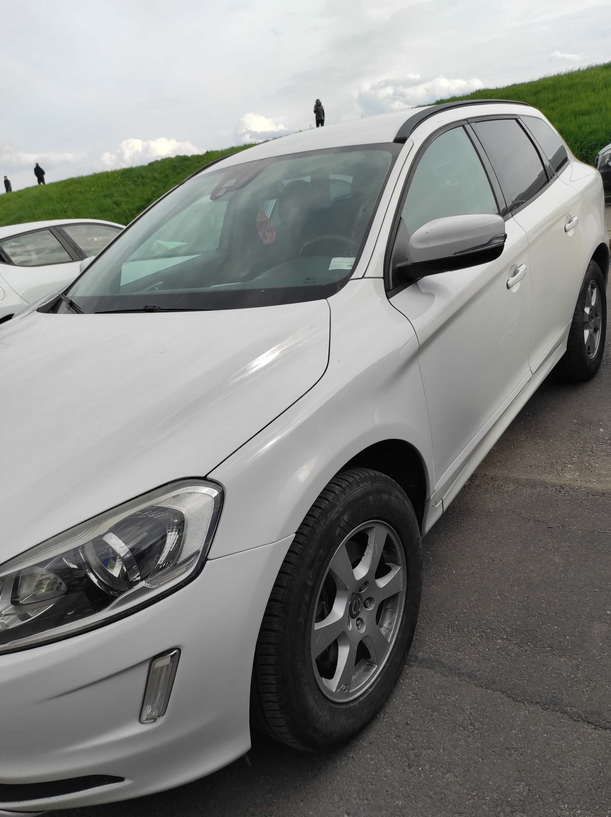 Vând sau schimb Volvo XC60 D3 cutie automată din 2014