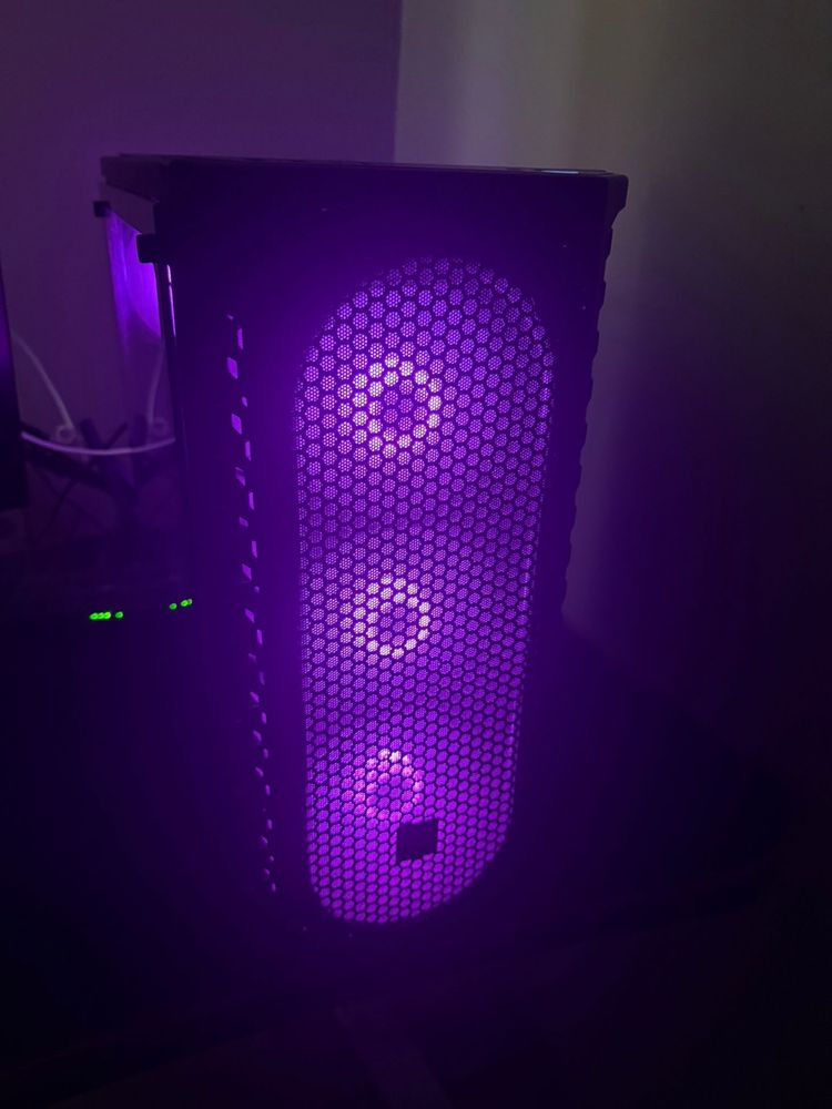 PC Gaming High-End | i7-8700K • 32 GB Ram • 4.76TB stocare .