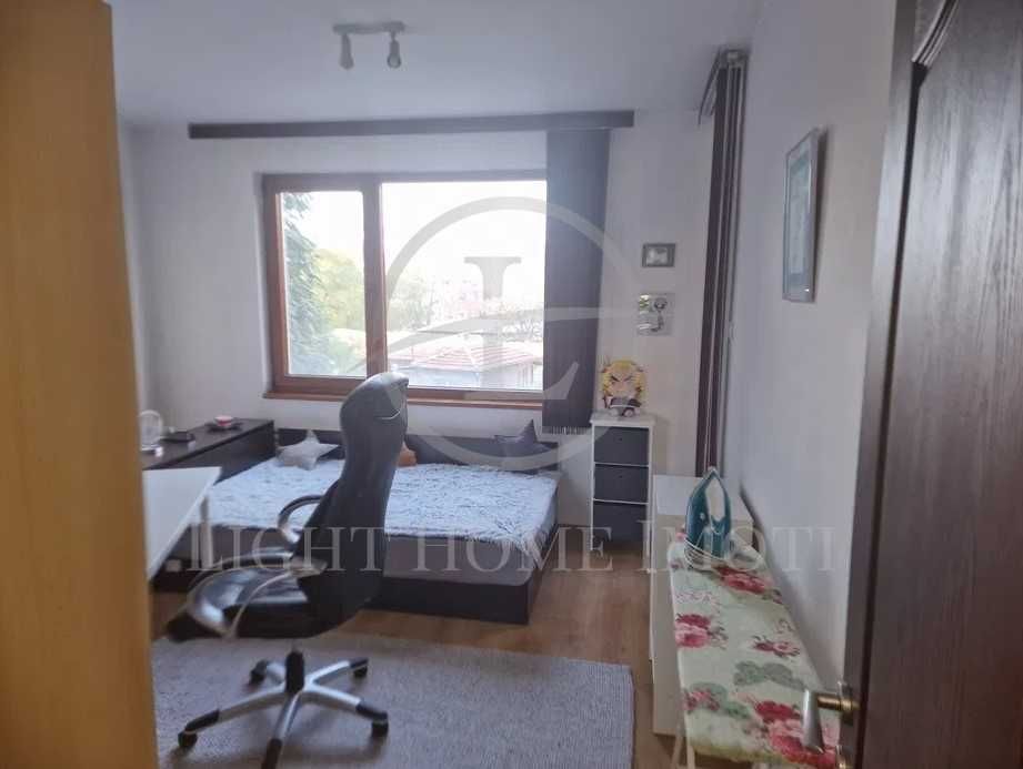 Продава се Тристаен апартамент в Пловдив, Христо Смирненски - 99 кв.м за 1494 €/кв.м - Снимка #9