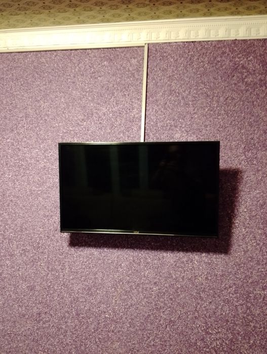 Televizor Artel 43"