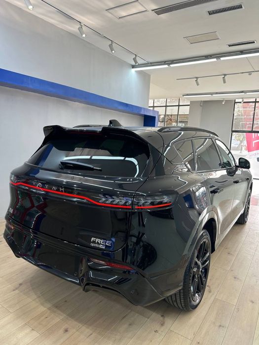 Voyah free Apollo tech HYBRID 4WD 2025yil