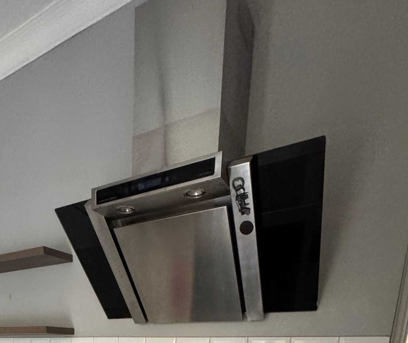 Вытяжка в рабочем состоянии