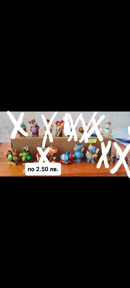 8. Kinder surprise/ Киндер сюрприз играчки от шоколадови яйца