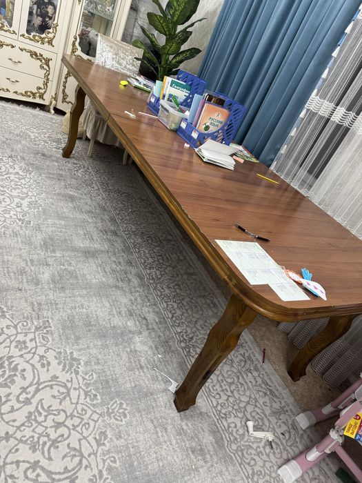 Продам деревянный стол