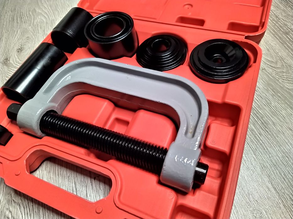 Presa universala pentru extras si montat pivoti, rotule, bucse 9 piese