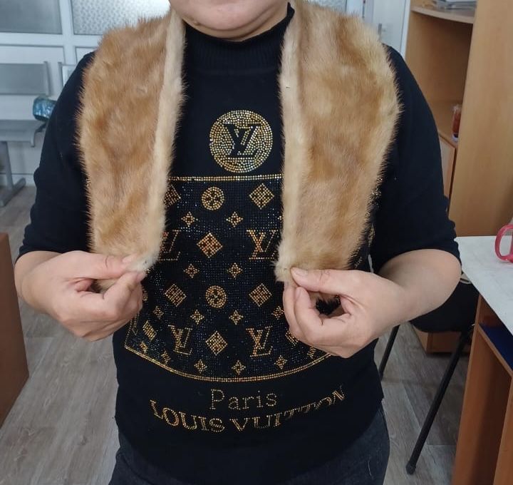 Воротники новые норковые по цене 10000