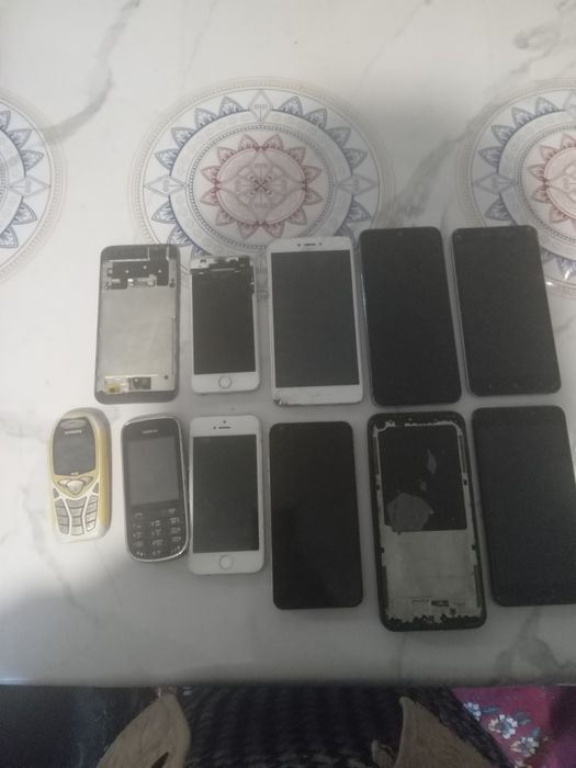 Продам телефоны бу на запчасти
