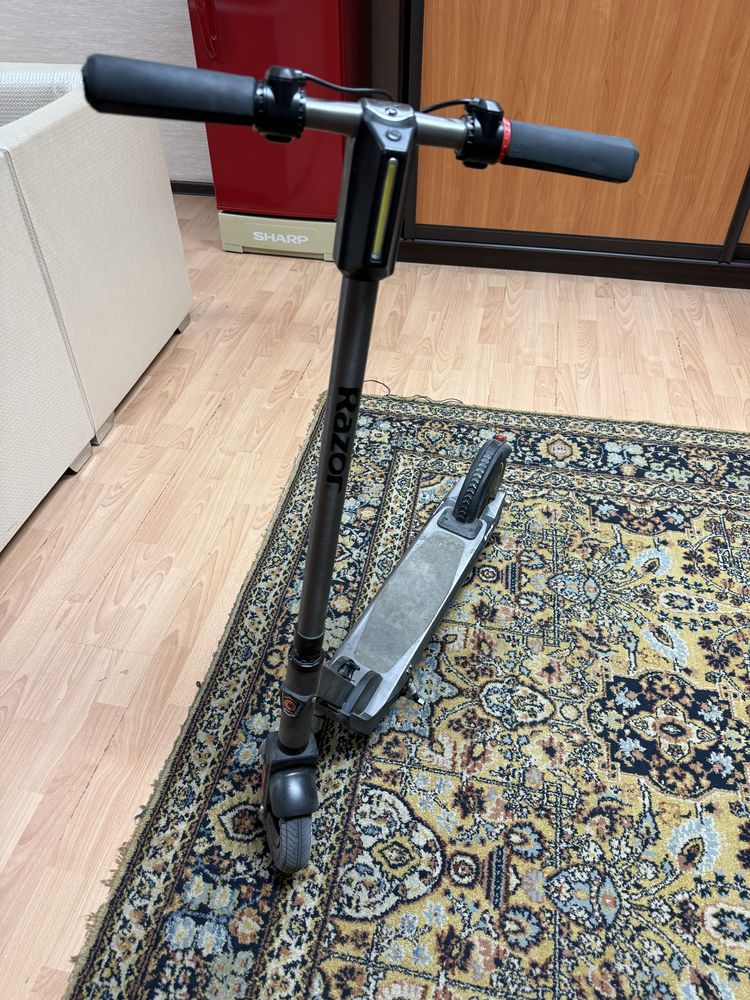 Электро самокат Razor E-Prime III