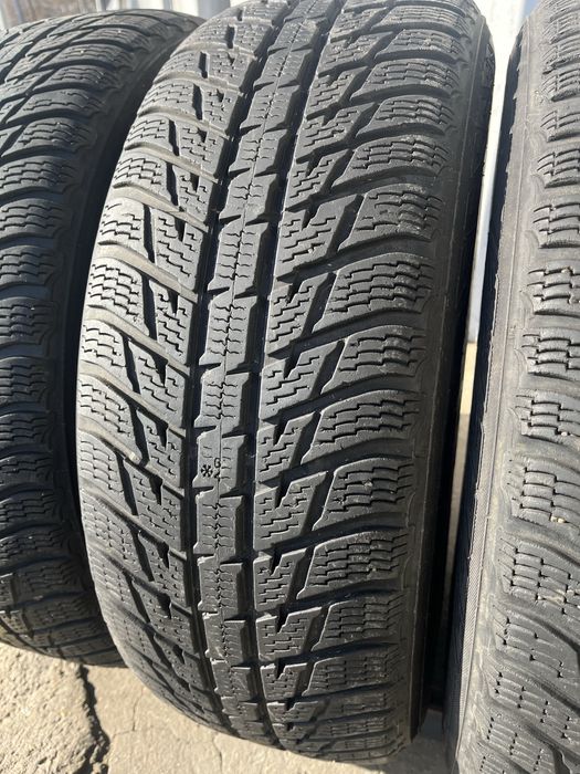 4 бр. зимни гуми 235/65/17 Nokian SUV 5,5-6 mm DOT 2316