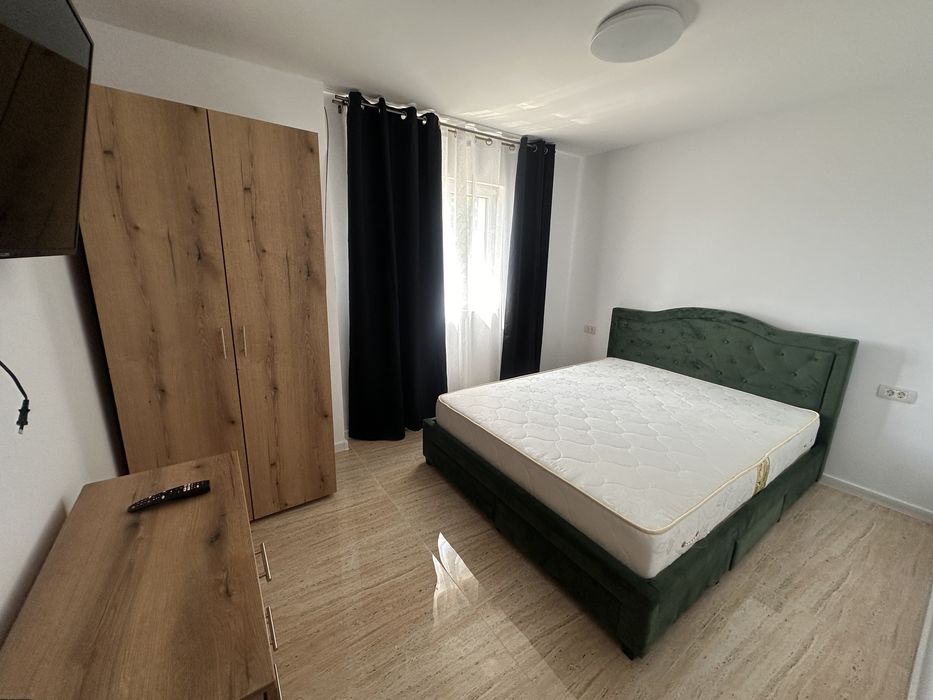 Inchiriez apartament cu doua camere in comuna Lumina