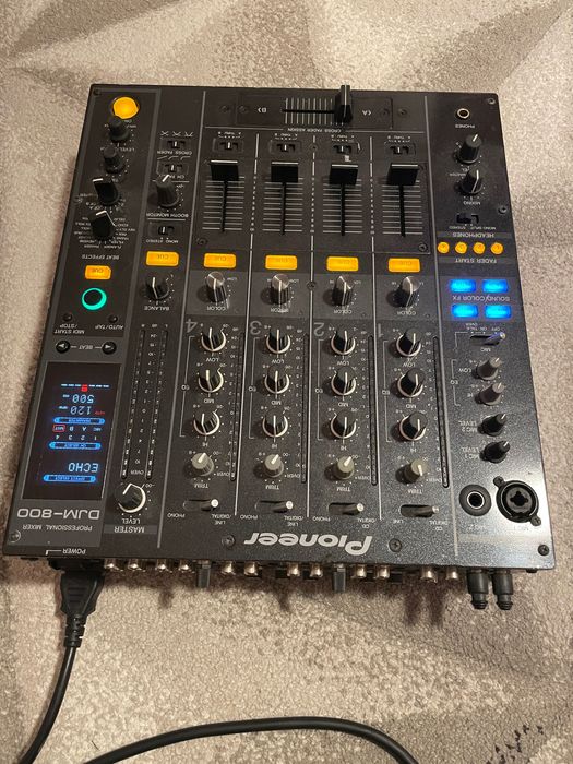 Pioneer DJM 800 Stare foarta buna!!!