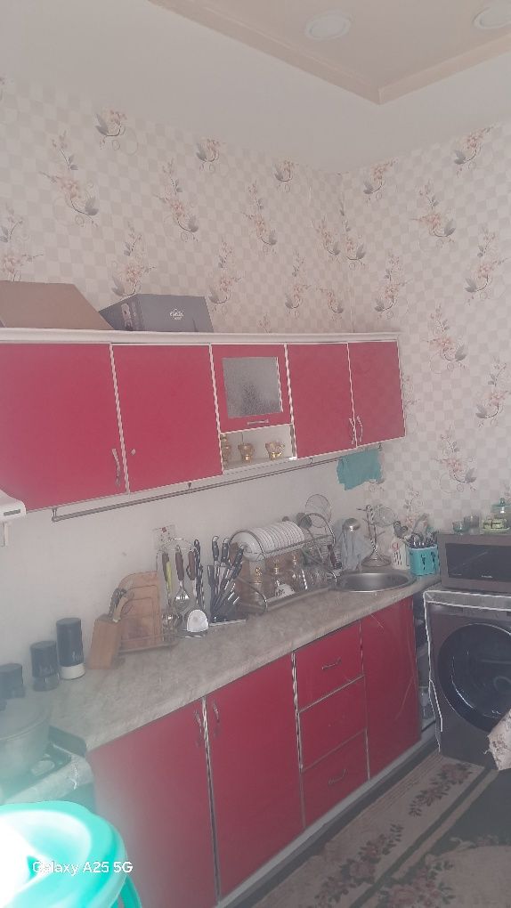 Ҳовли сотилади йул устида