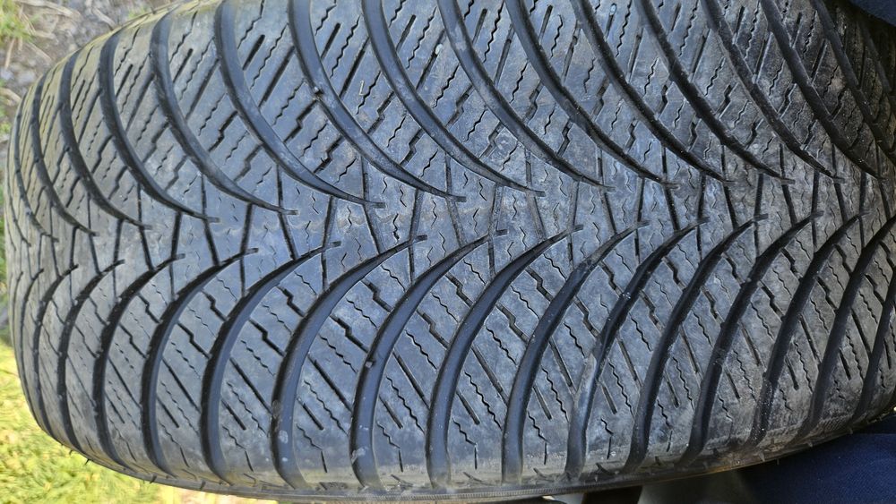 2бр гуми 205 55 16 дот 20 фалкен