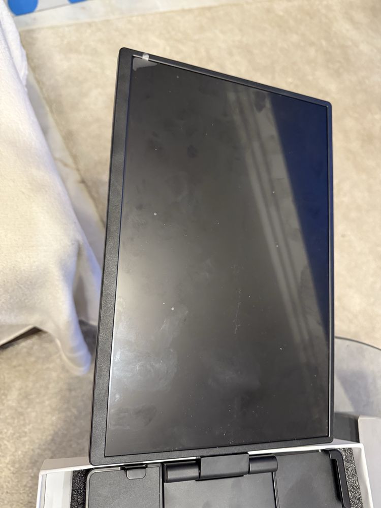 Laptop monitor extender