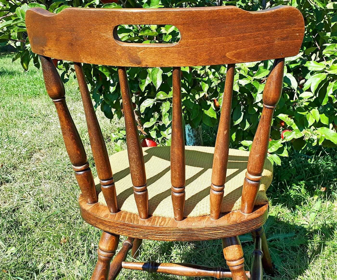 Столове тапицирани стругован бук комплект