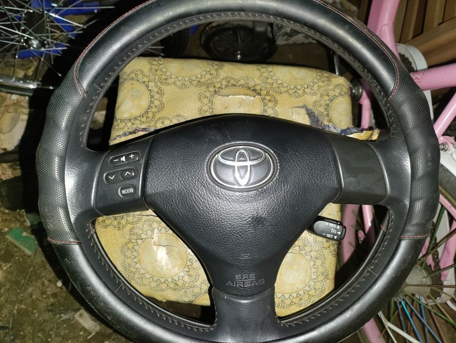 Продам руль Тайота