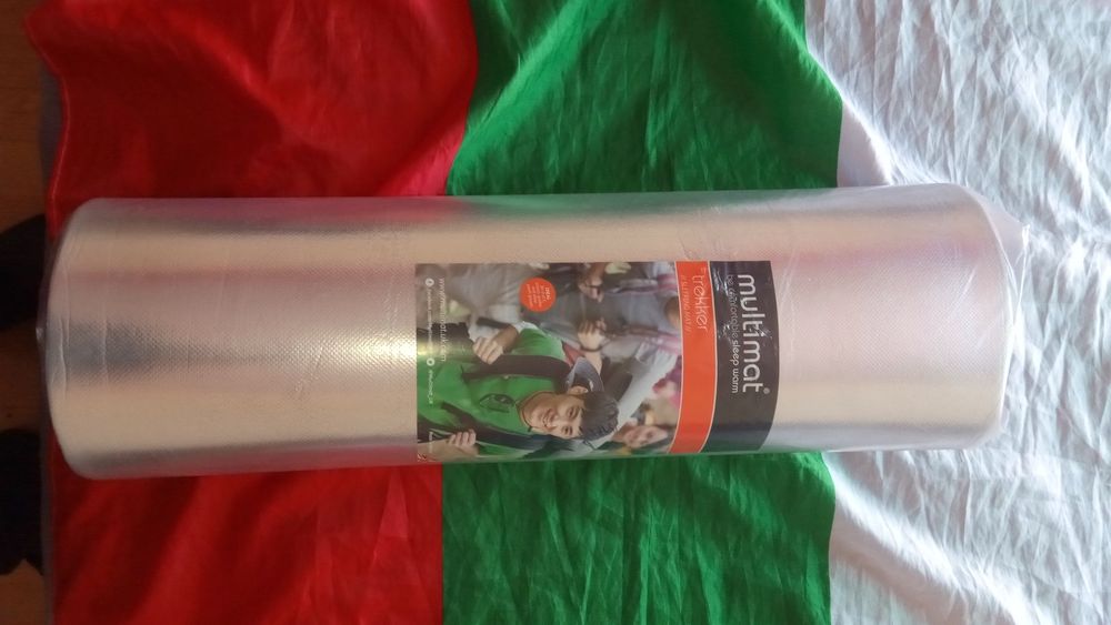 Изомат постелка нова /Неотваряна/