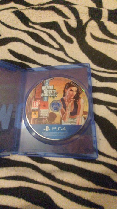 Disc Grand Theft Auto 5 pentru PS 4