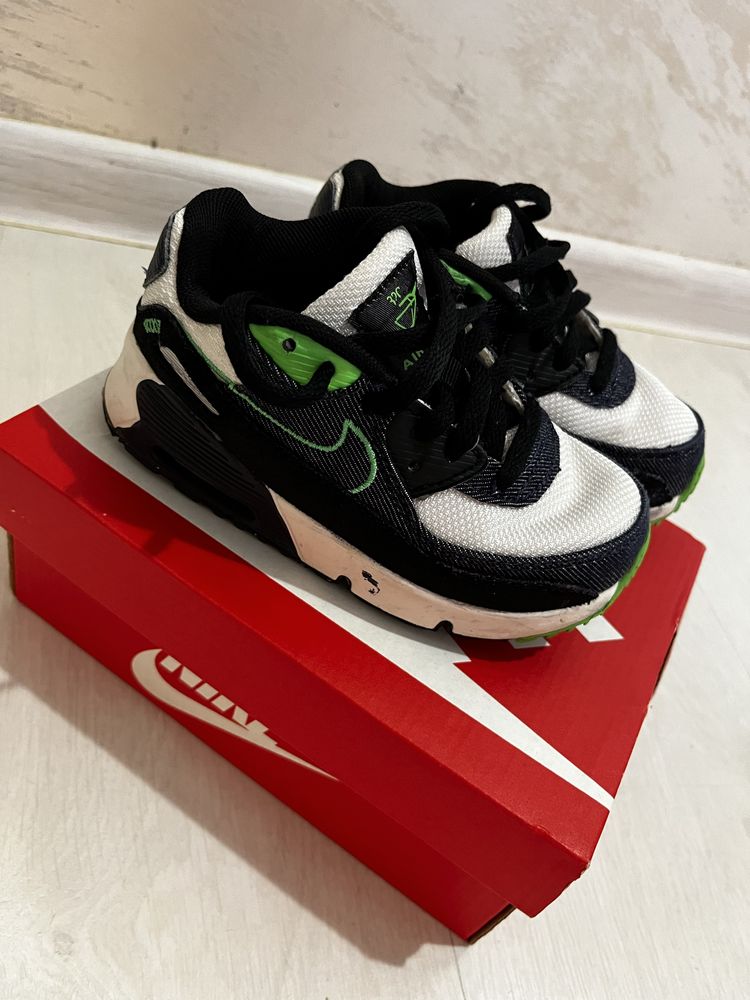 Маратонки nike