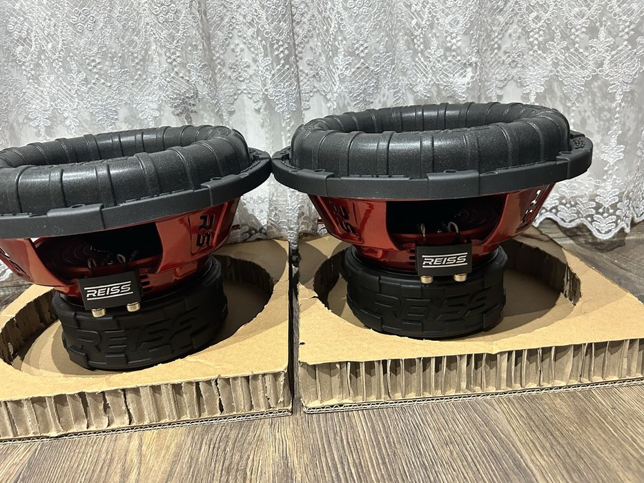 Subwoofere Reiss de 1000 wts rms bucata