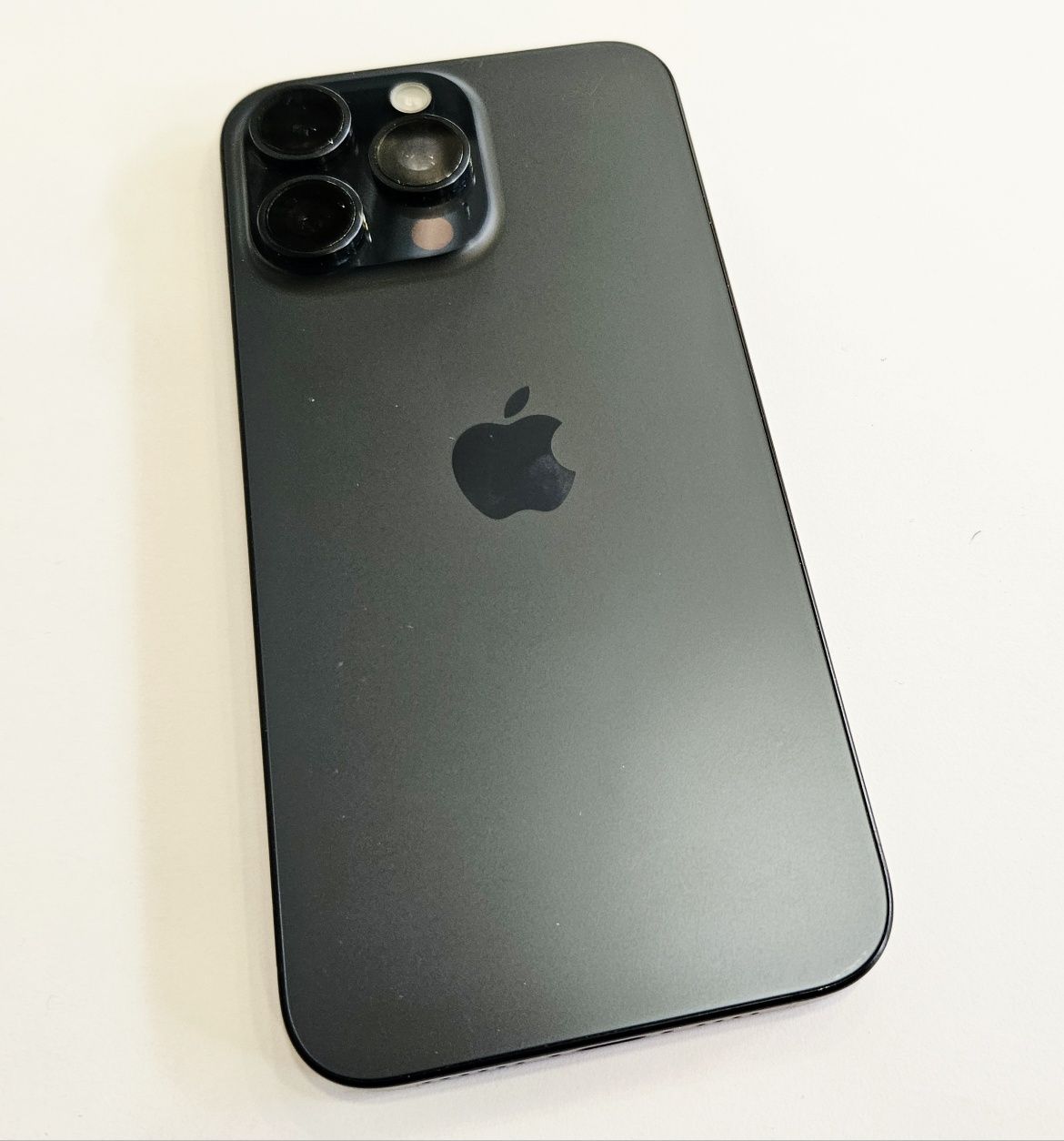 Apple iPhone 15 Pro Max 256GB 100% 01926-25