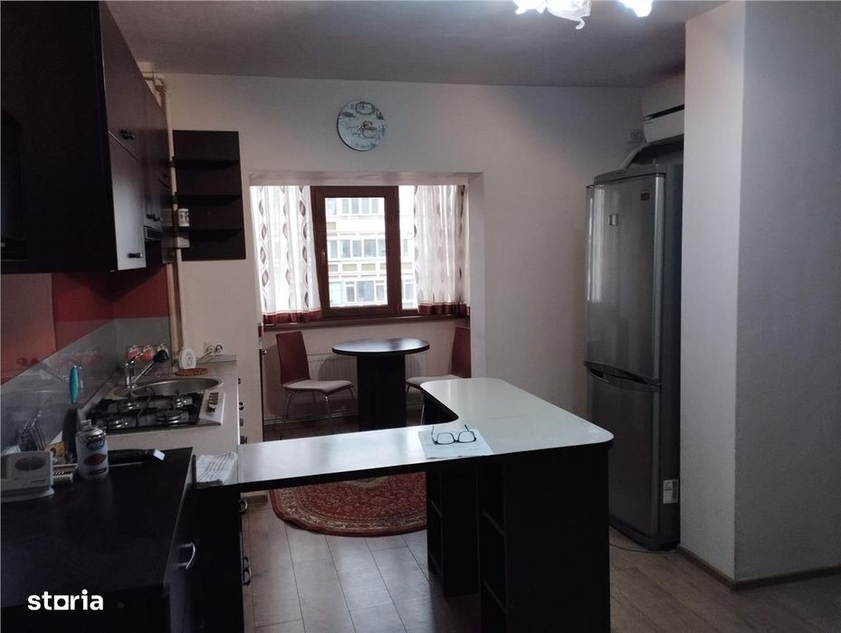 2 camere decomandate centru