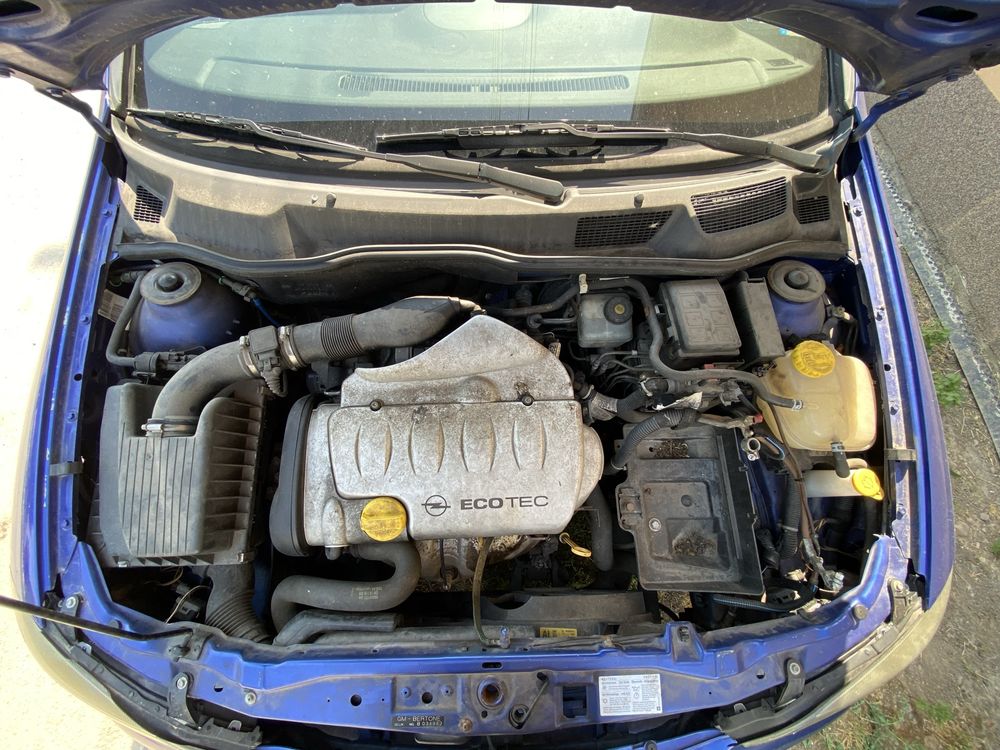 Opel Astra  колата се продава само на части