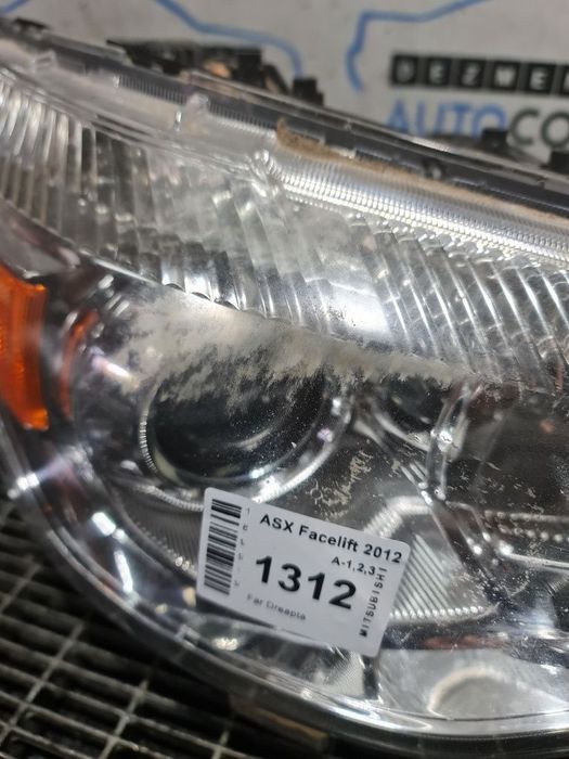 Far Dreapta Mitsubishi ASX Facelift 2012 2012 - 2016 SUV 4 Usi (1312) Cu lupă