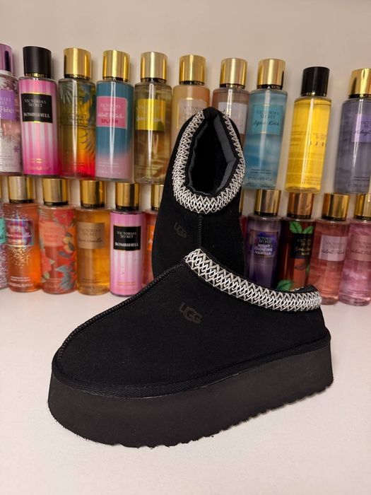 Ugg Tazz
1x36
2x37
2x38
2x39
2x40 
1x41