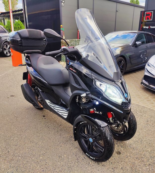 Piaggio MP3 300 HPE – 2021 | Stare impecabilă