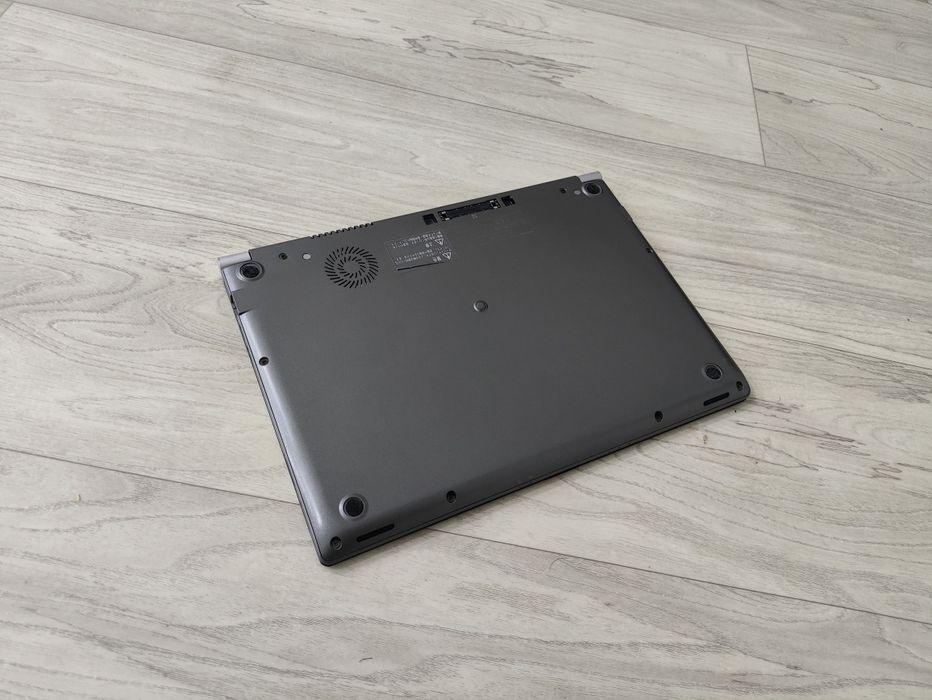 Toshiba I7 6500 8/256 M2 ssd