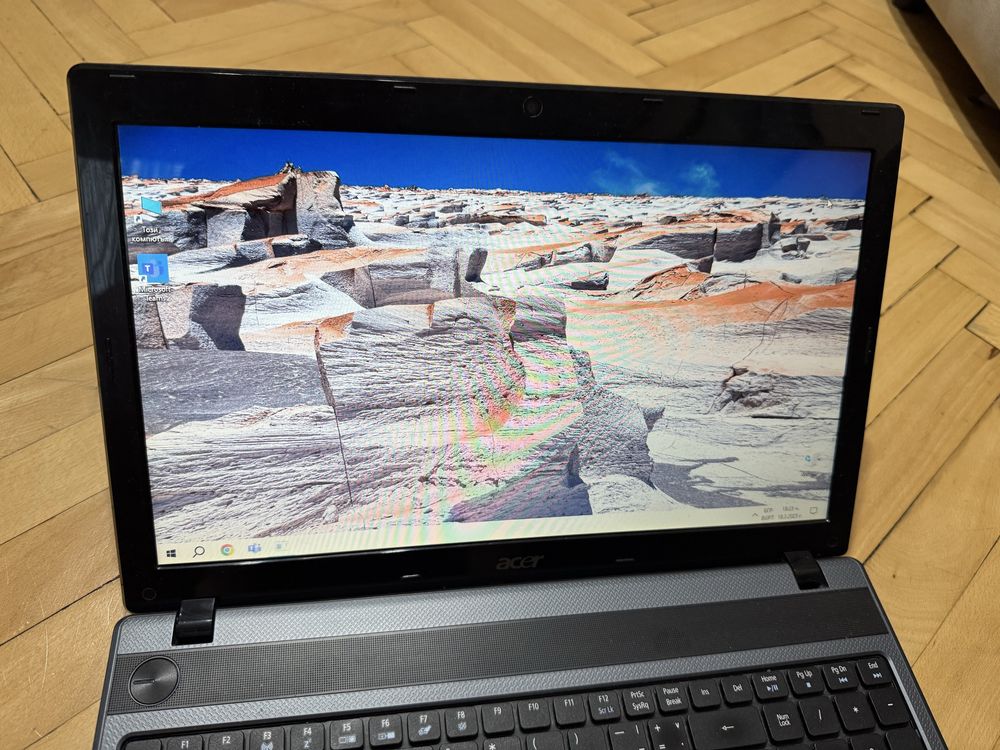 Aser Aspire 5733
