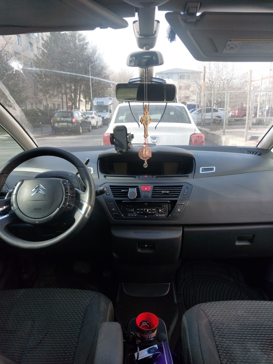 Vând Citroen Picasso C4 2010