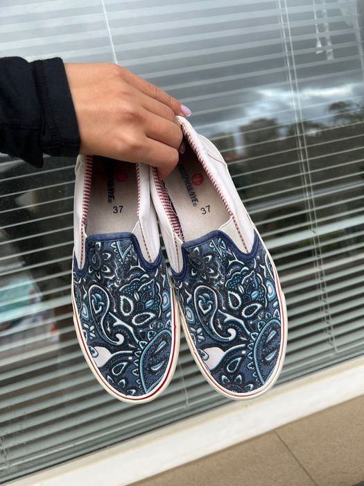 Цветни дамски мокасини