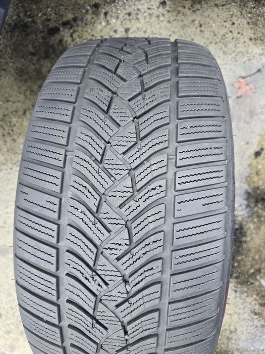 Anvelope iarna 245 40 19