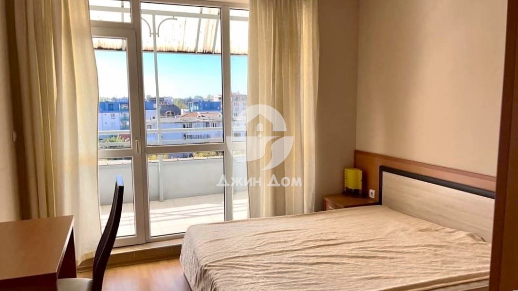 Продава се Двустаен апартамент в к.к. Слънчев бряг - 71 кв.м за 895 €/кв.м - Снимка #3