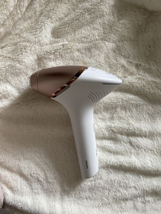 Philips Lumea IPL Hair Removal 9900