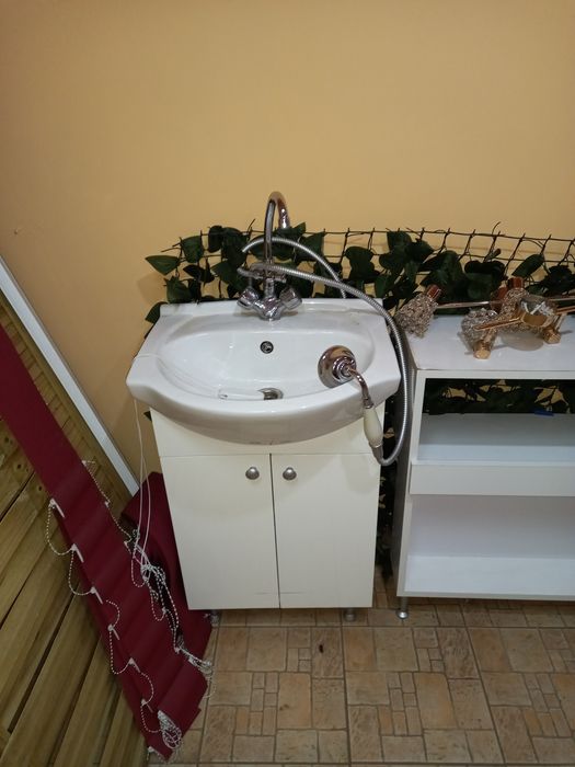 Frizerie mobilier second-hand