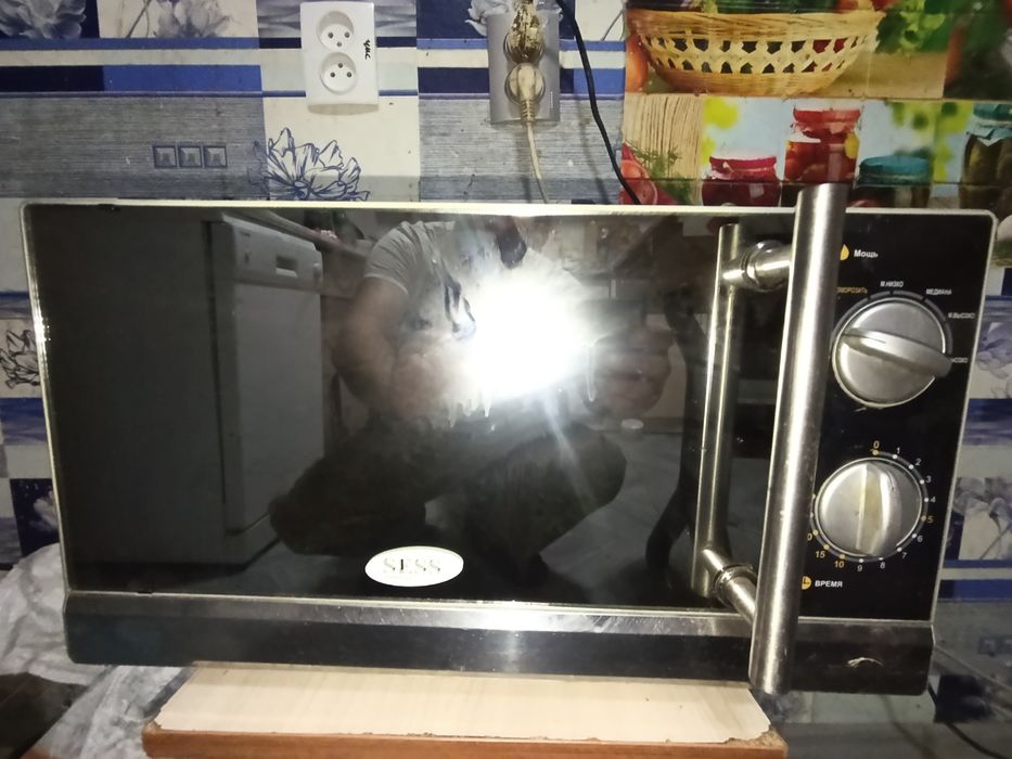 Продам микроволновую печь sess