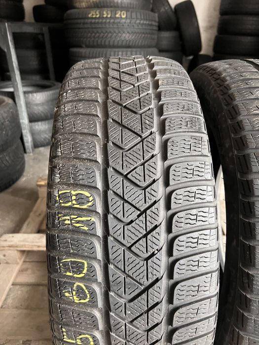 2 anvelope iarna 225/60/18 , pirelli !