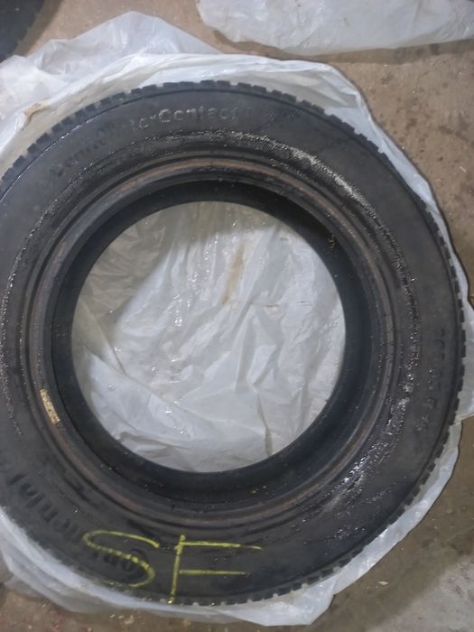 Vand cauciucuri la pret acceptabil