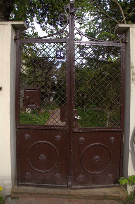 Ковано желязо-врата и ограда