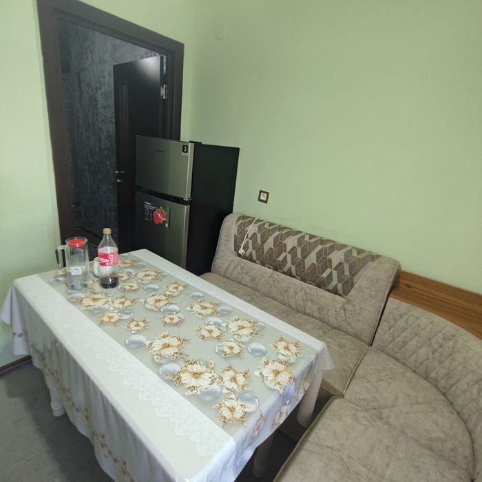 Sergeli-5A da 3 xona Jihozlari bilan Srochna Oilaga Arendaga Beriladi.