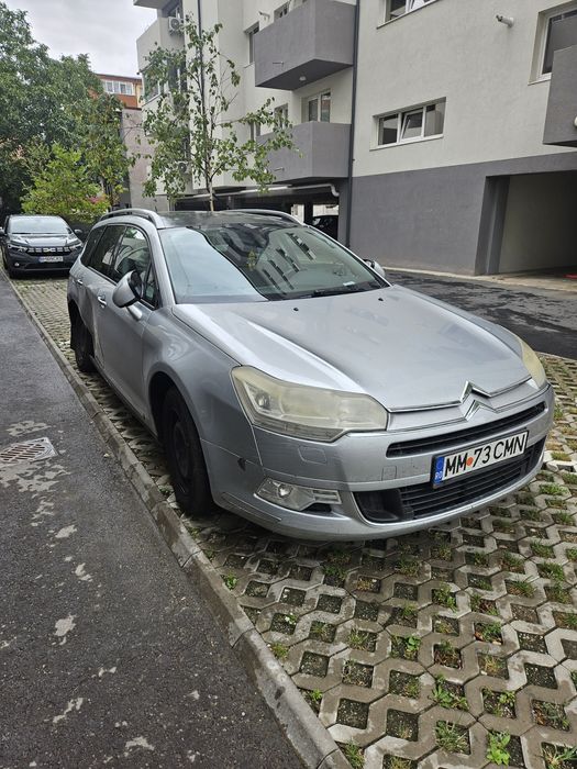 Citroen C5 2009, avariata