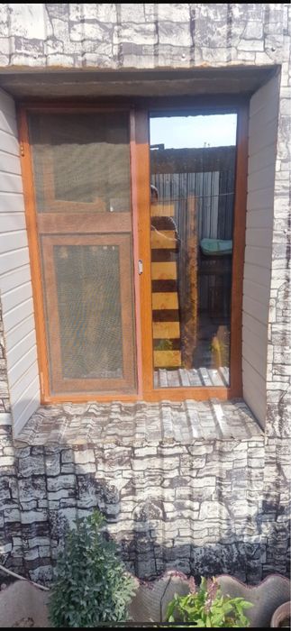 Продам окна 3 шт б/у цвет золотой дуб