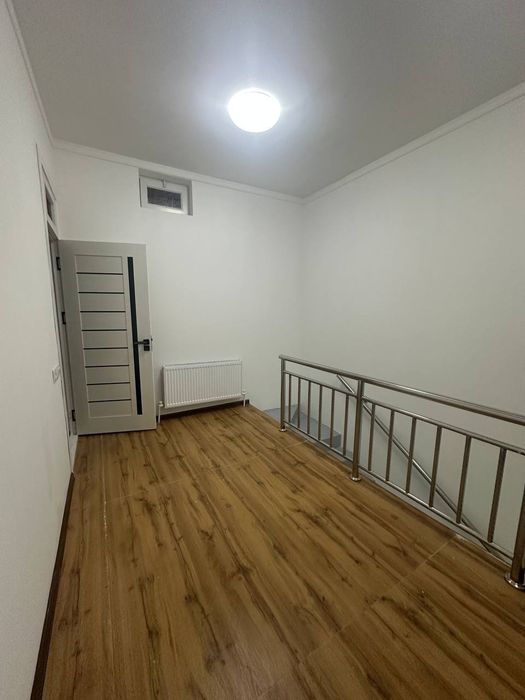 Самарканд дарвоза 2/2 400 ye