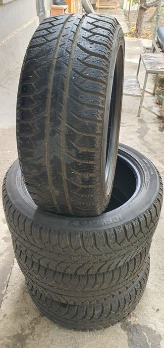 Комплект зимней резины Lassa Iceways 2. 215/50/17